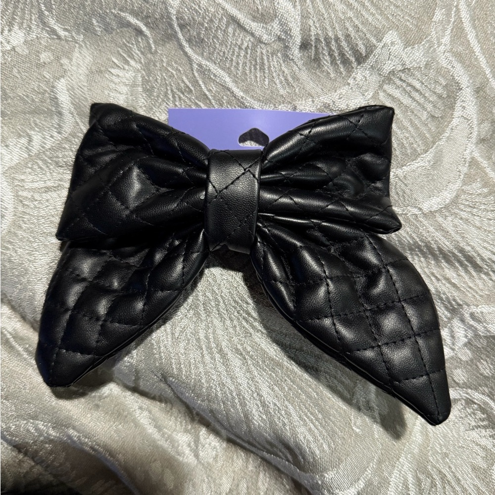 Claire's Black Quilted Bow Hair Clip